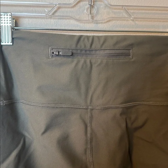 Green Lululemon Leggings - Picture 7 of 8